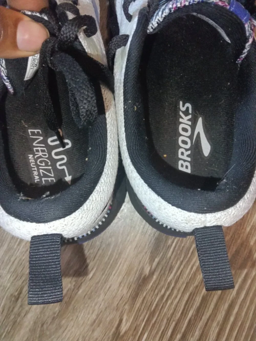 Brooks Revel 5 Womens 8.5 medium B Shoes Running Walking Sneakers